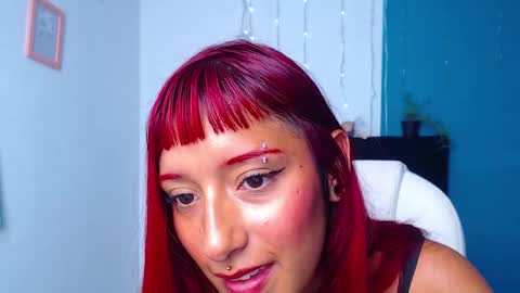 Snapshot of cloemurphy chatting on 03-12-25, 11:22 Cloe online show from 03-12-25, 11:22