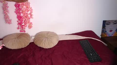 Snapshot of cloemurphy chatting on 09-18-25, 07:16 Cloe online show from 09-18-25, 07:16