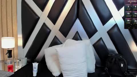 lady cloe person online show from 02-28-26, 03:57