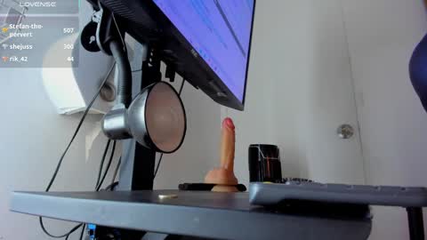 ---Cloe--- online show from 04-21-26, 01:42