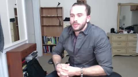 Snapshot of cloud900x chatting on 10-08-25, 03:04 Cloud online show from 10-08-25, 03:04