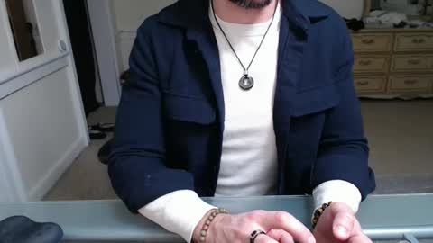 Snapshot of cloud900x chatting on 11-24-25, 11:15 Cloud online show from 11-24-25, 11:15