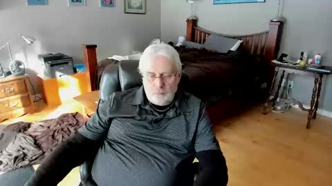 cloudalert62 online show from 02-20-25, 06:13