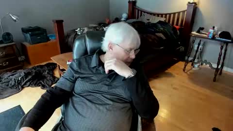 cloudalert62 online show from 02-22-25, 09:26