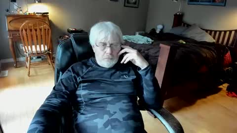 cloudalert62 online show from 03-09-25, 04:00