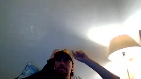 Snapshot of cloudyydayzz chatting on 02-14-26, 12:24 tallhungandcloudy online show from 02-14-26, 12:24