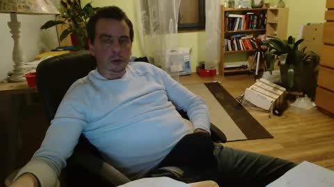 Snapshot of clouplefun chatting on 01-28-25, 06:27 clouplefun online show from 01-28-25, 06:27