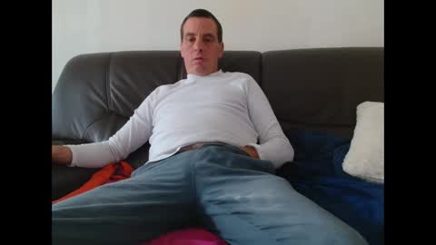 Snapshot of clouplefun chatting on 10-14-25, 11:55 clouplefun online show from 10-14-25, 11:55