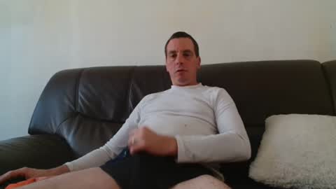 Snapshot of clouplefun chatting on 10-15-25, 11:43 clouplefun online show from 10-15-25, 11:43