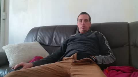 Snapshot of clouplefun chatting on 10-19-25, 01:56 clouplefun online show from 10-19-25, 01:56