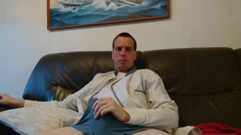 Snapshot of clouplefun chatting on 03-31-26, 06:03 clouplefun online show from 03-31-26, 06:03