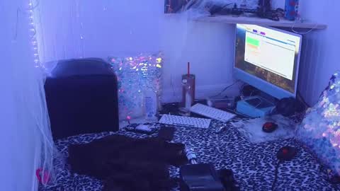 Clover51980 online show from 01-23-25, 08:36