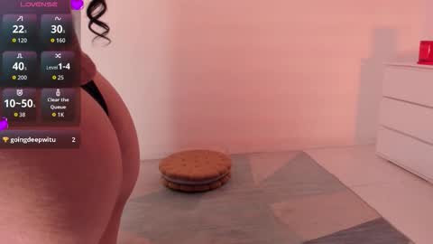 Chloe  online show from 11-13-25, 04:39