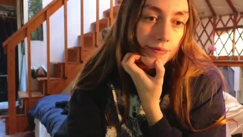 Clover online show from 01-09-25, 08:55