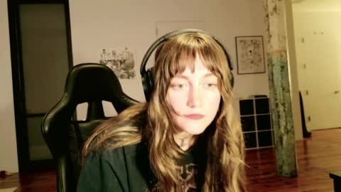 Clover online show from 06-06-26, 06:18