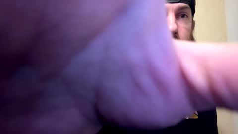 Snapshot of cloverboy1988 chatting on 02-14-25, 12:47 cloverboy1988 online show from 02-14-25, 12:47