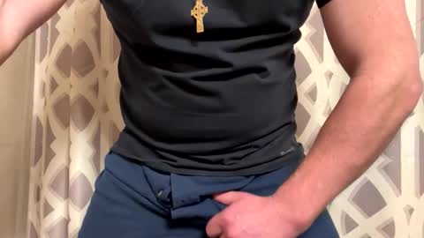 clovershit1 online show from 11-30-25, 02:37