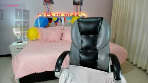 emely dolce online show from 06-21-26, 03:36