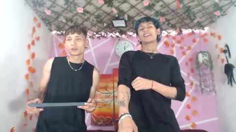 Snapshot of club_latinboys chatting on 09-28-25, 02:22 club_latinboys online show from 09-28-25, 02:22