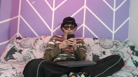 Snapshot of club_latinboys chatting on 10-14-25, 07:47 club_latinboys online show from 10-14-25, 07:47