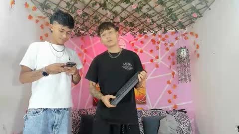 Snapshot of club_latinboys chatting on 12-04-25, 08:39 club_latinboys online show from 12-04-25, 08:39