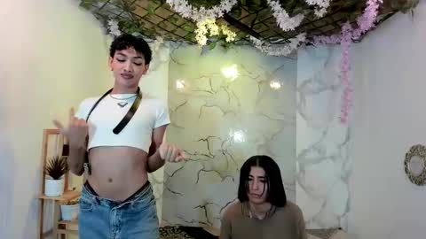 Snapshot of club_latinboys chatting on 05-19-26, 12:33 club_latinboys online show from 05-19-26, 12:33