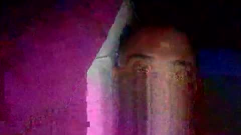 Snapshot of clubtm002 chatting on 09-28-25, 11:32 clubtm002 online show from 09-28-25, 11:32