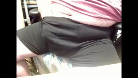 Snapshot of clunk0 chatting on 11-17-25, 11:49 Clunk online show from 11-17-25, 11:49