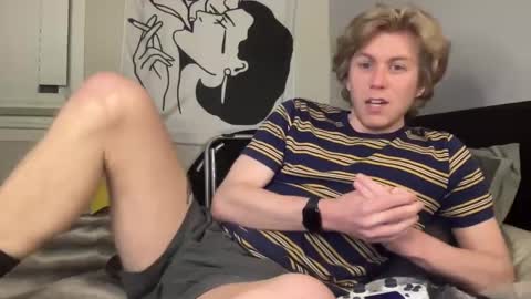 Snapshot of clydeaustin chatting on 12-19-24, 03:29 Clyde Austin online show from 12-19-24, 03:29