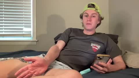 Snapshot of clydeaustin chatting on 10-15-25, 09:15 Clyde Austin online show from 10-15-25, 09:15