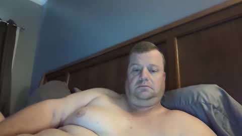 cmachen online show from 11-22-25, 03:44