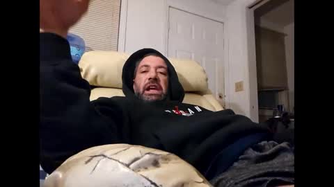 Snapshot of coachg12 chatting on 12-15-25, 01:21 coachg12 online show from 12-15-25, 01:21