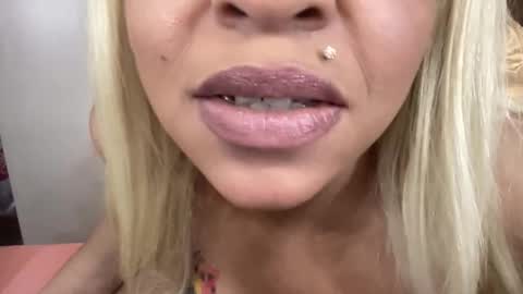 CocaNutt online show from 01-12-26, 02:11