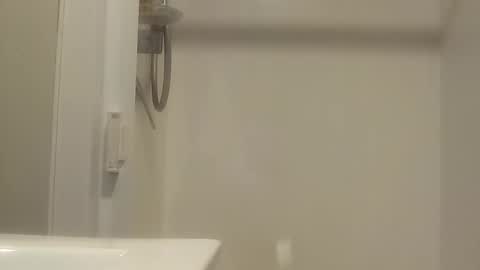 Greg online show from 10-25-25, 04:46