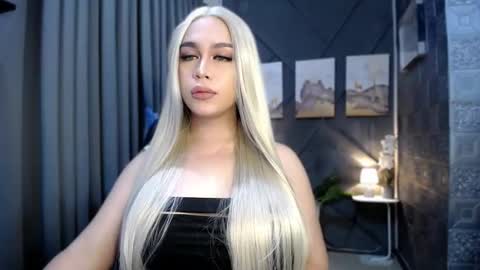 Samantha samm online show from 01-28-25, 01:39