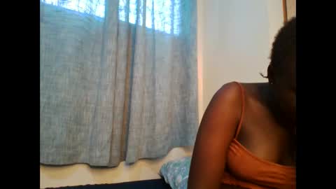 Snapshot of coco_vixen9 chatting on 10-22-25, 07:19 coco vixen9 online show from 10-22-25, 07:19