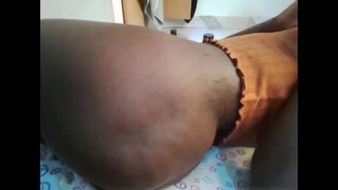 Snapshot of coco_vixen9 chatting on 11-02-25, 11:18 coco vixen9 online show from 11-02-25, 11:18