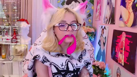 Mia online show from 12-15-24, 12:18