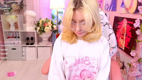 Mia online show from 01-18-25, 09:13