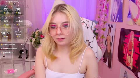 Mia online show from 01-25-25, 03:51