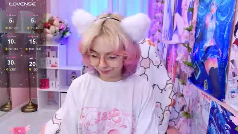 Mia online show from 10-13-25, 02:06