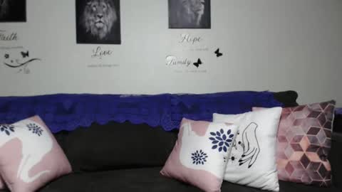 Snapshot of cocoscreamy chatting on 03-27-26, 01:44 CocosCreamy online show from 03-27-26, 01:44