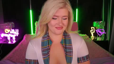 onlyfans amyleyy online show from 10-06-25, 06:44