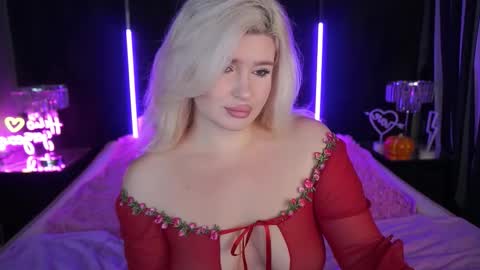 Snapshot of cocosecretss chatting on 11-29-25, 07:55 onlyfans amyleyy online show from 11-29-25, 07:55