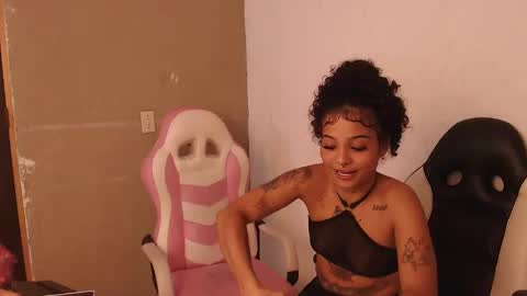 coffe_eyes online show from 10-11-25, 04:01