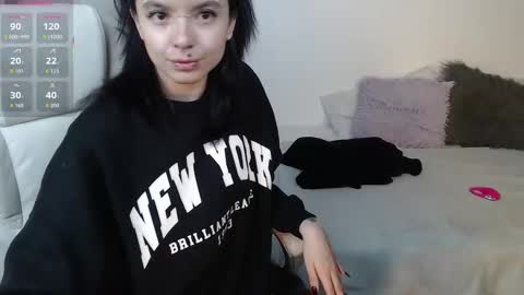 Phia And Luna online show from 09-28-25, 03:01