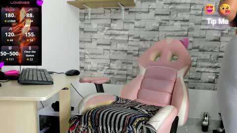 laurita online show from 01-18-26, 09:18