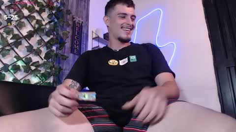 Snapshot of colby_scott chatting on 03-01-25, 11:04 Colby Scott online show from 03-01-25, 11:04