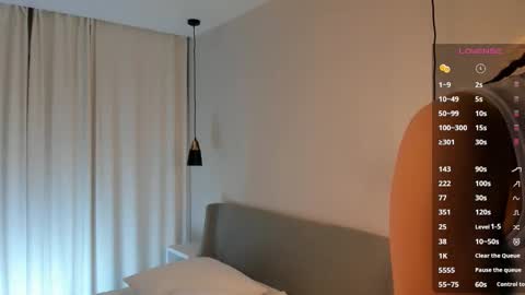 Carry online show from 09-29-25, 01:00