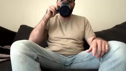 coldmobil3 online show from 11-16-25, 05:18